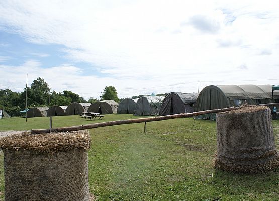 Grafika 3: Pole namiotowe na terenie ośrodka